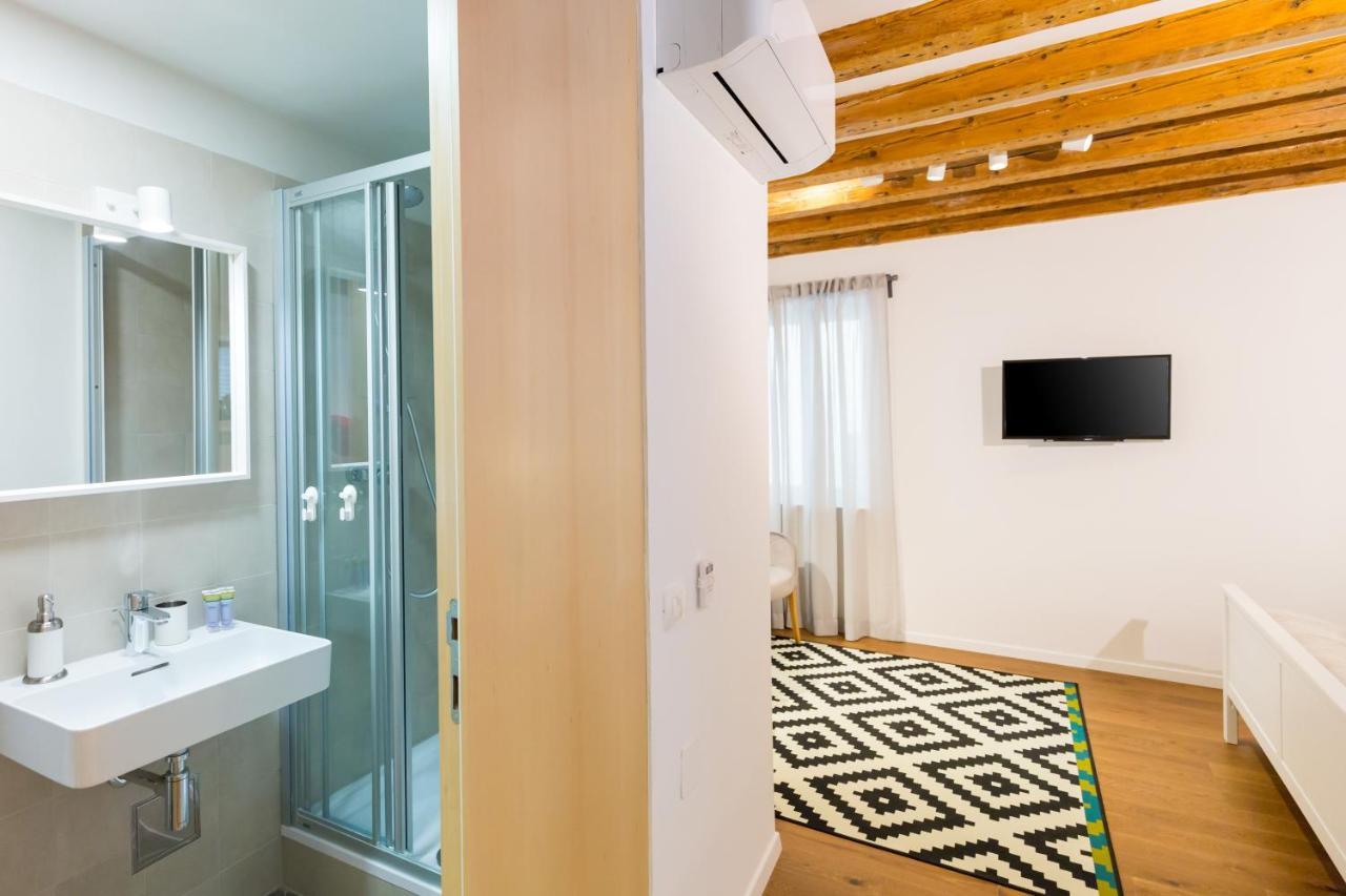 Cozy Montalbano Studios By Irundo Rovinj Buitenkant foto