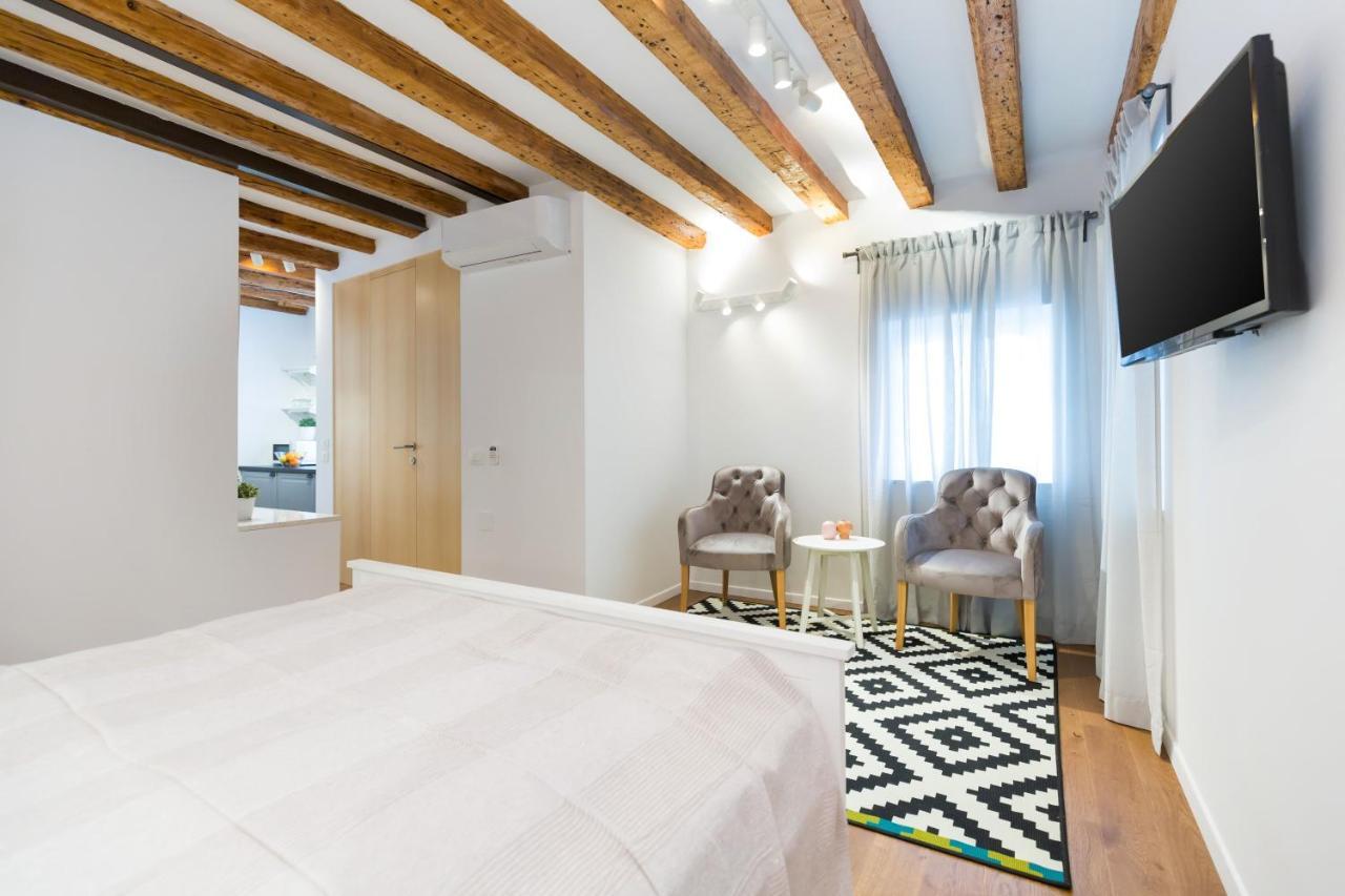 Cozy Montalbano Studios By Irundo Rovinj Buitenkant foto
